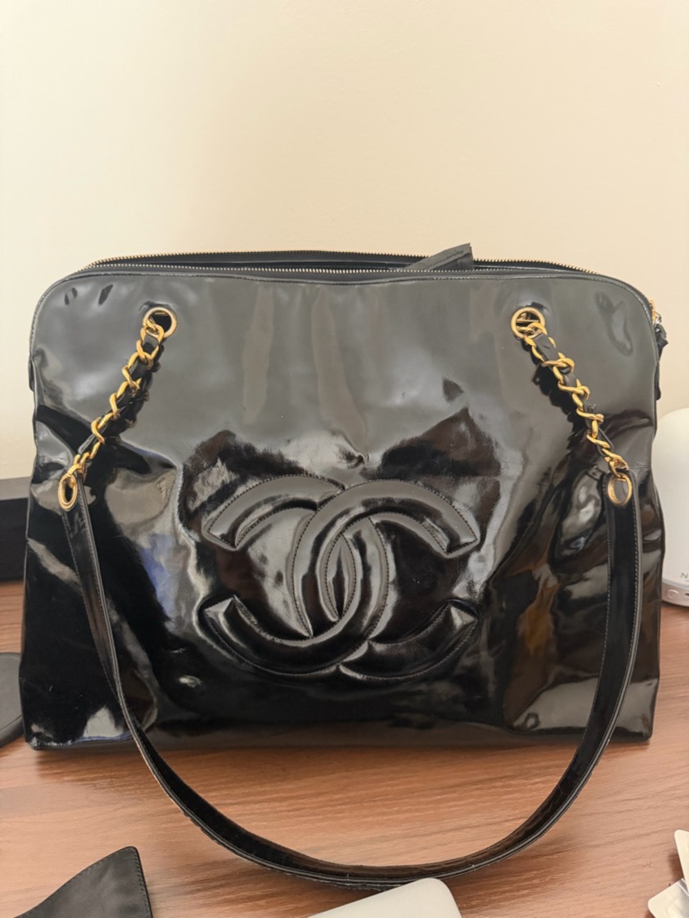 CHANEL Black Patent Leather Shopper Bag with Gold Chain-Strap